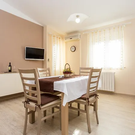Polonijo Apartment